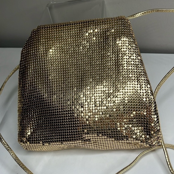 Whiting and Davis Gold Mesh Metallic Chain Envelope Shoulder Crossbody Bag - Picture 6 of 14